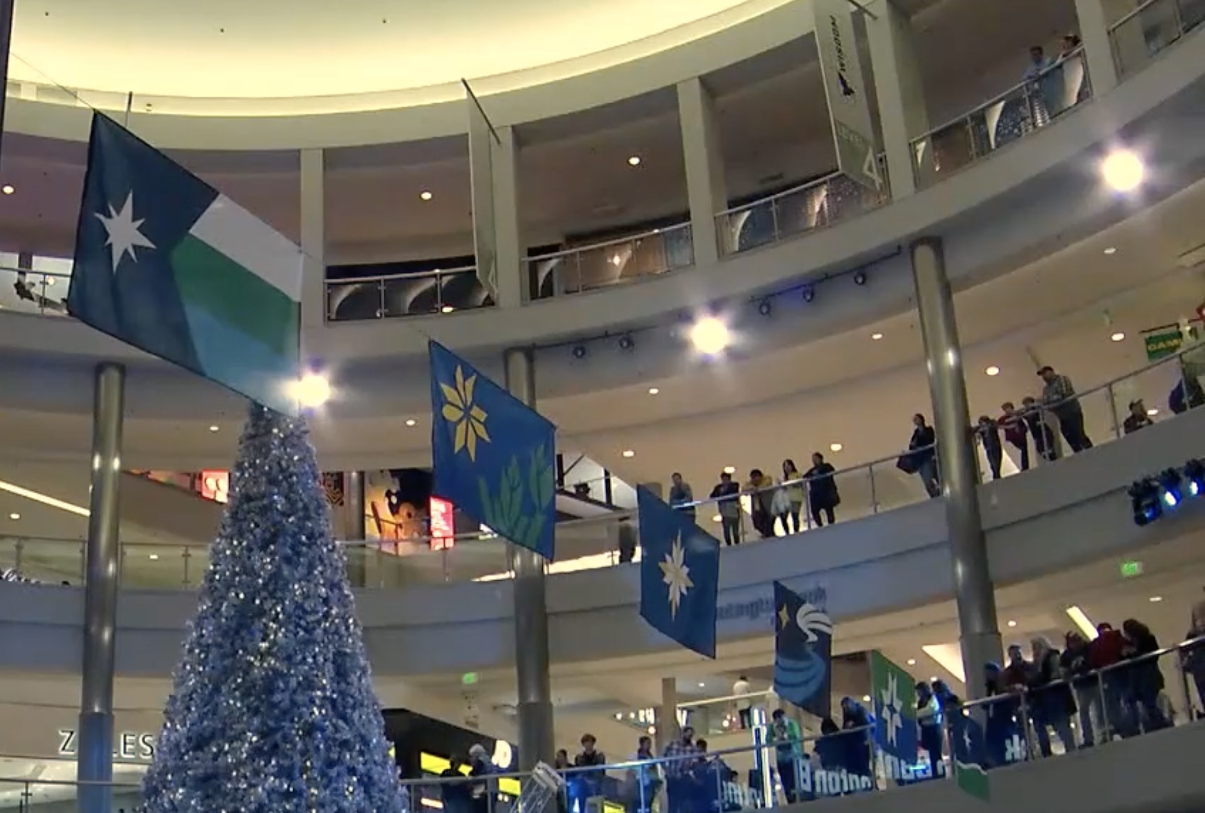 Two winners, 2000 losers